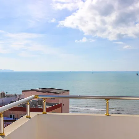 Sea Breeze Hideout B87 아파트 Durrës